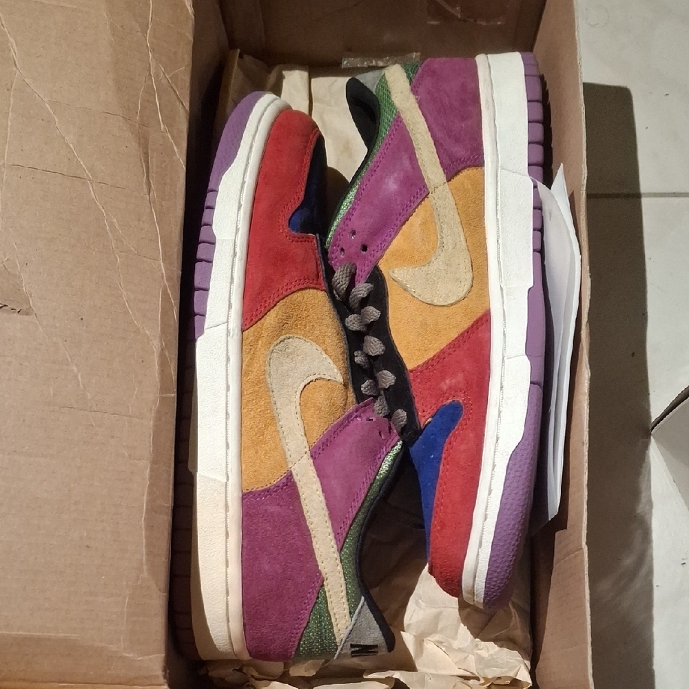 Nike Purple Red Sneakers Dynamic Design